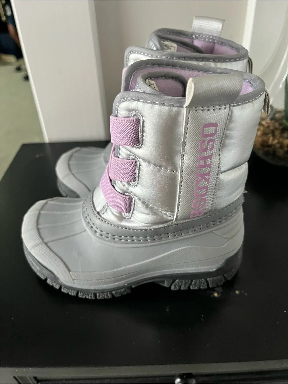 Oshkosh Waterproof Snow Boots Sz 7 Girls